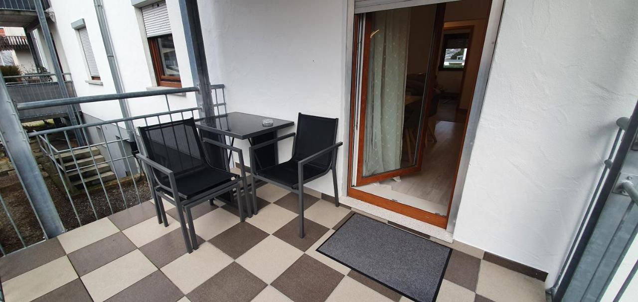 Outletcity Ferienwohnung - Apartment 4 Metzingen  Exterior photo